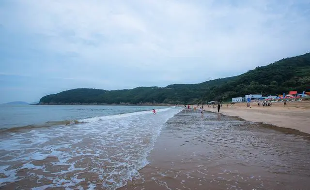 暑假去浙江玩，有推荐的地方吗？