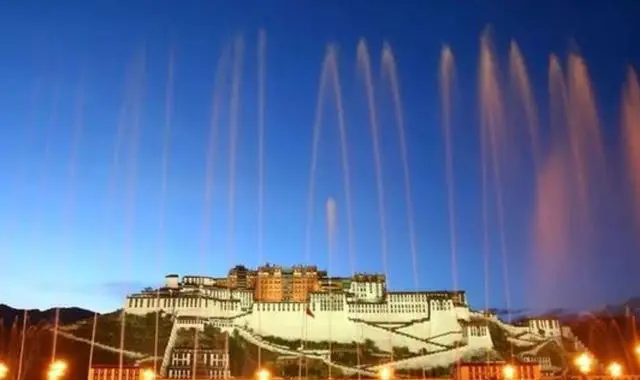 布达拉宫免费门票怎么进去？