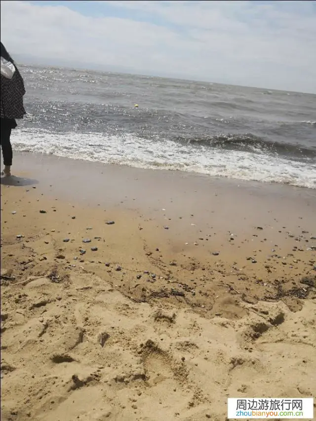 现在出去旅游需要注意些什么啊？哪里比较凉快啊？