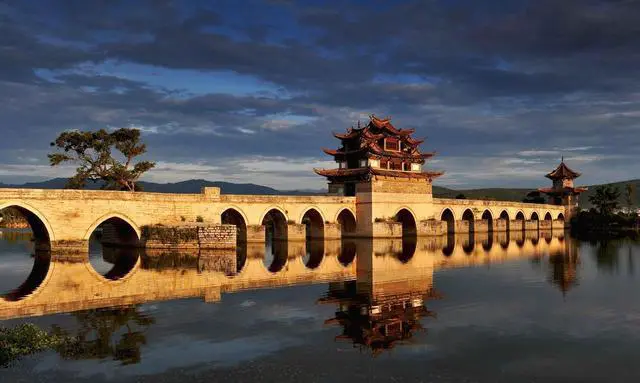 云南那个城市更宜居?