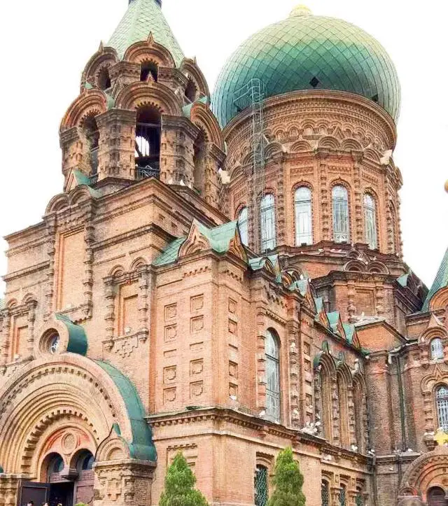 这个季节去哪里旅游好?