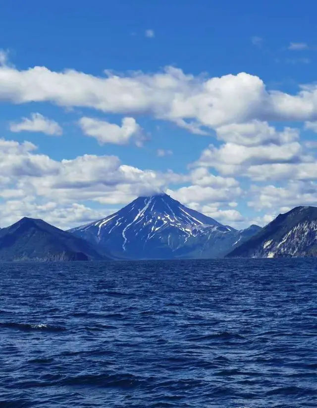 想从哈尔滨出发游览俄罗斯的远东地区,除了海参崴还有其他哪些值得一去的城市?