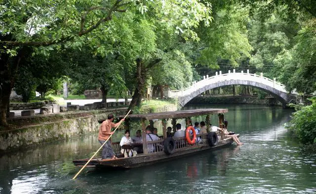 灵渠在桂林哪个县?桂林灵渠什么时候建造的