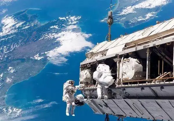 怎样才能知道国际空间站的路线?