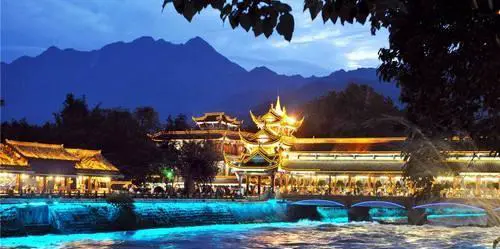 你周末假期都会去哪玩？