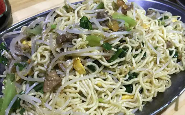 为什么景区的饭菜又贵又难吃?