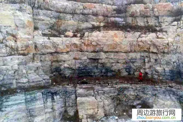 保定满城汉墓景区一游客坠崖身亡，5天后被发现，曾发自拍称山上风景“挺美的”, 你怎么看？