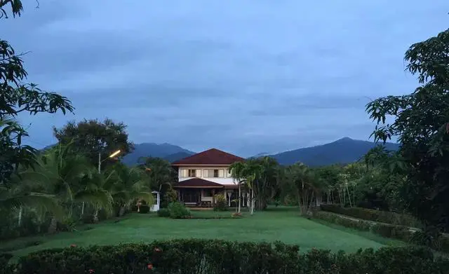 去东南亚旅游，不太喜欢海岛，有什么推荐？