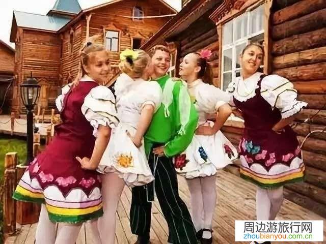 快暑假了，一家人国内旅游，一周左右的时间，有什么地方推介？