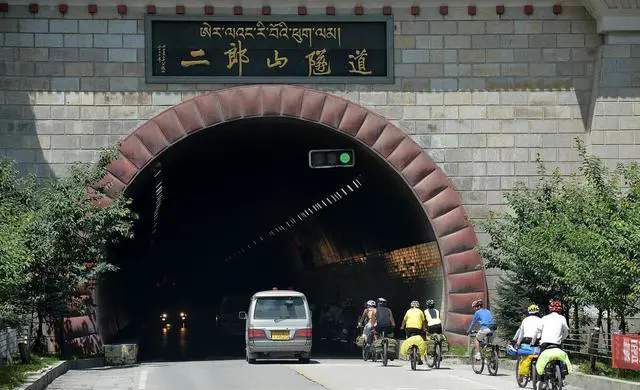 川藏线海拔高度示意图?川藏线海拔最高的地方是哪里