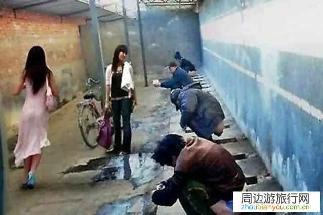 为什么有些印度人来中国旅游时不能理解中国人吃饭和上厕所的方式？