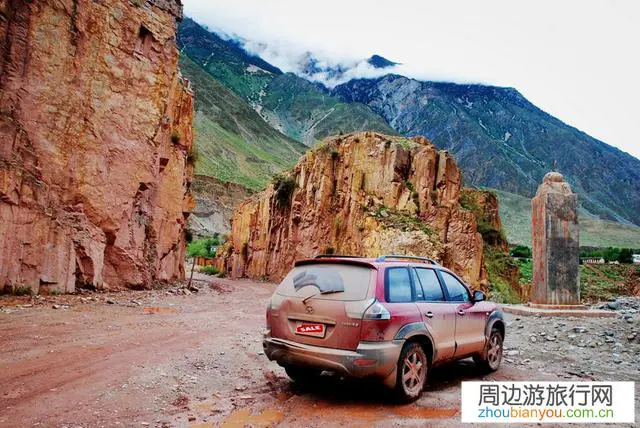 从成都出发，自驾走国道318看美景，有没有推荐的路线？