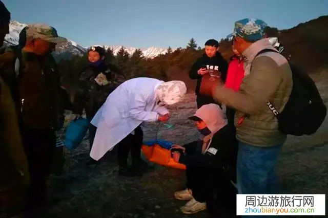 高山草甸露营一男子高反，阿坝理县组织20多人上山搜救, 你怎么看？