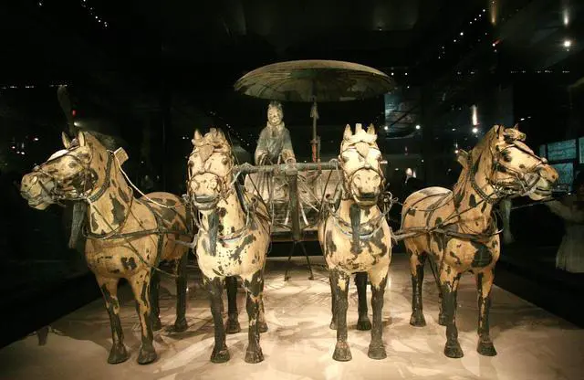 秦始皇陵有什么宝物？