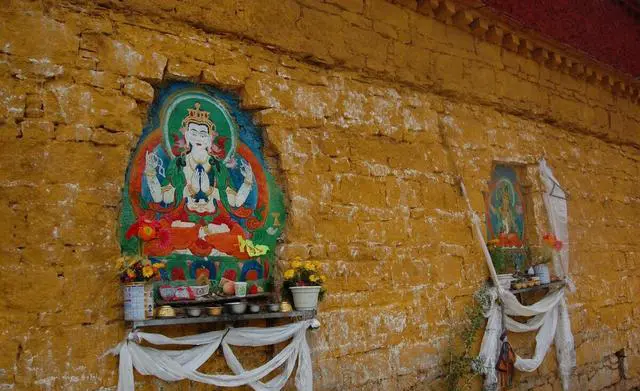 拉萨布达拉宫旅游攻略