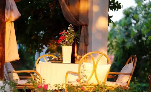 去东南亚旅游，不太喜欢海岛，有什么推荐？