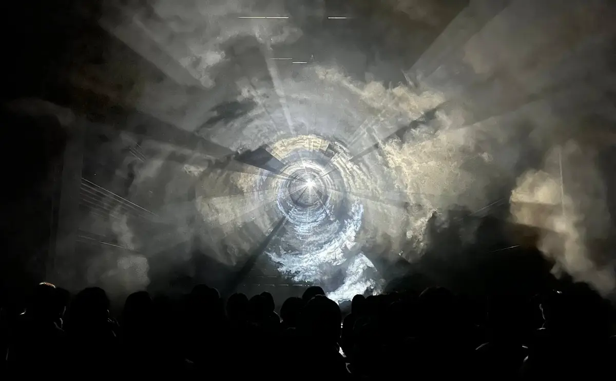 泰國新媒體藝術團隊 DuckUnit