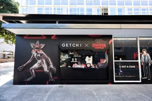 GETCHI ×《怪奇物語》：在最終季前，把顛倒世界穿上身