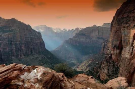 离郑大近的郑州旅游景点推荐，旅游景点推荐