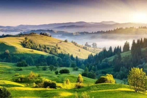 桂林旅游景点介绍稿件怎么写，桂林旅游导游介绍